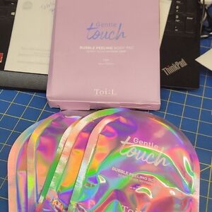 Toi:L Gentle Touch Bubble Peeling Body Pad - New Box of 5